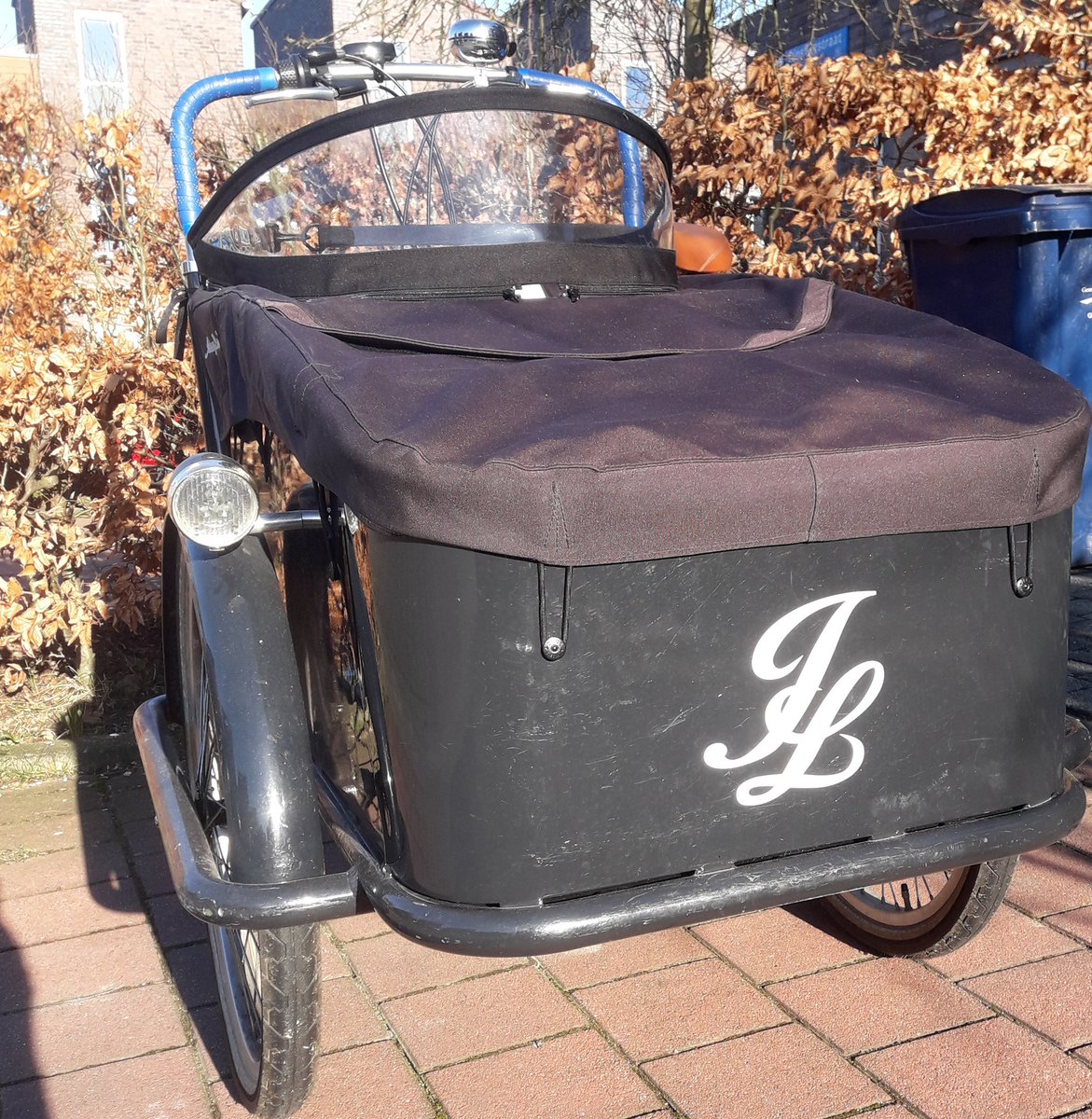 mjvisser's tweet photo. Berging maar eens wat ruimte scheppen.... (n+1... ff uitgezet) deze gaat in de verkoop... #JohnnyLoco #Cargo #Duwtjeinderug https://t.co/9j9k4Xtfce