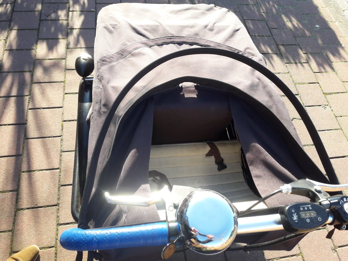 mjvisser's tweet photo. Berging maar eens wat ruimte scheppen.... (n+1... ff uitgezet) deze gaat in de verkoop... #JohnnyLoco #Cargo #Duwtjeinderug https://t.co/9j9k4Xtfce