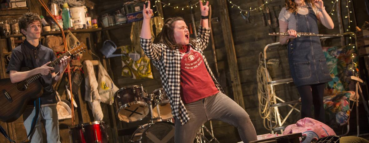 #AuditionAlert! <a href="/painesplough/">Paines Plough</a> are holding open auditions for their 2018 #Roundabout season. Take a look at the breakdowns and apply here: ow.ly/Ugj930ilqqE