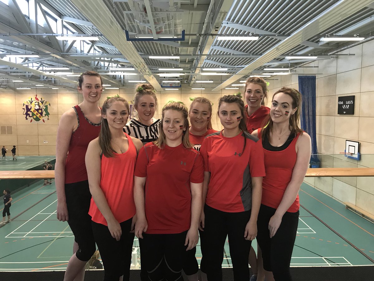 Edge Netball Now Girls ready for the tournament 🏐💃🏻💪