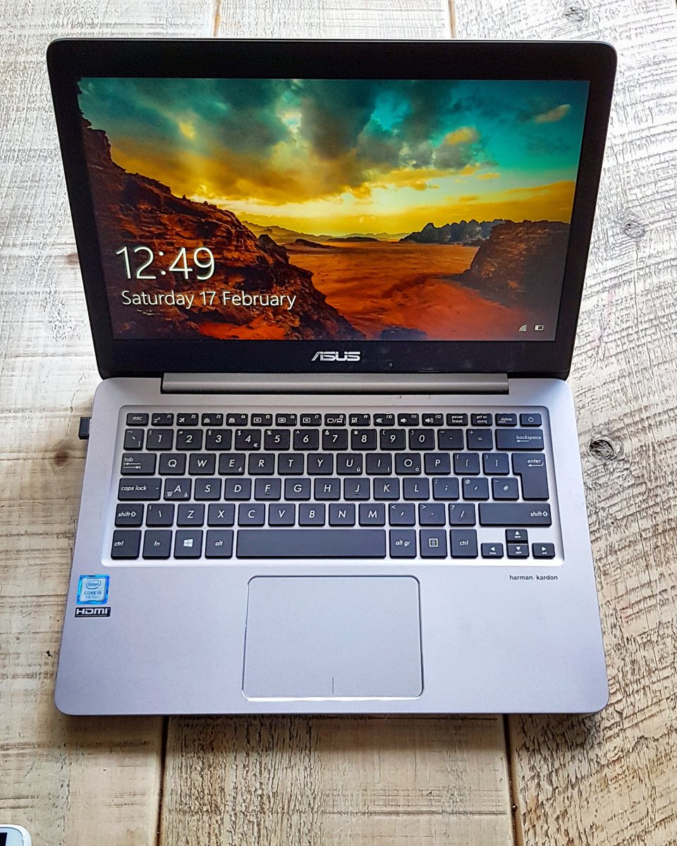 fix_computers's tweet photo. Laptop Screen Hinge Replacement. Replacing the broken screen hinges on this Asus laptop for @TheWindowCo #fixcomputers #manchester #pcrepair #tech #smb #bizitalk https://t.co/Hqb3IjFCmC