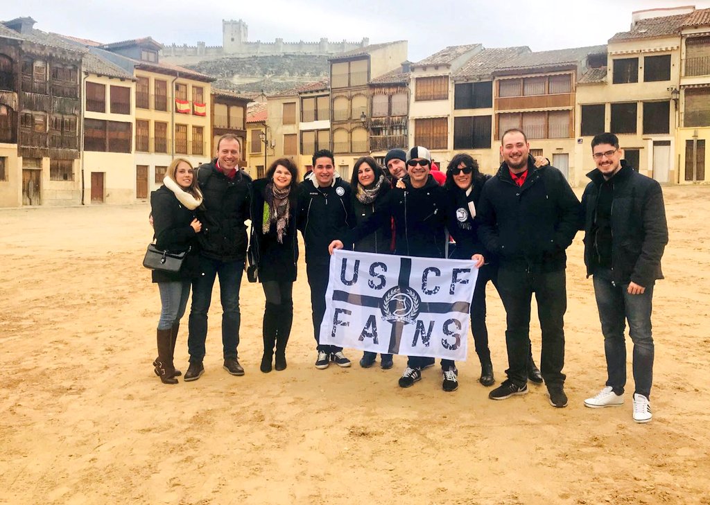 uscf_fans's tweet photo. ¡La primera expedición unionista ya está camino de Aranda, una parada técnica en Peñafiel y a seguir el camino! ⚪⚫ https://t.co/ZvGJfVK8Nc