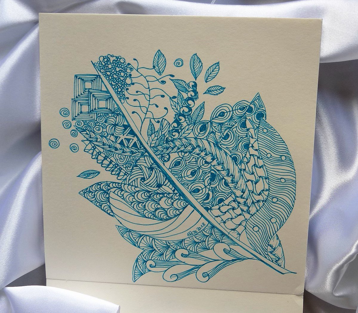 Elize_art's tweet photo. #zentangle #plume ou #feuille ? https://t.co/ztxLcVyB1g
