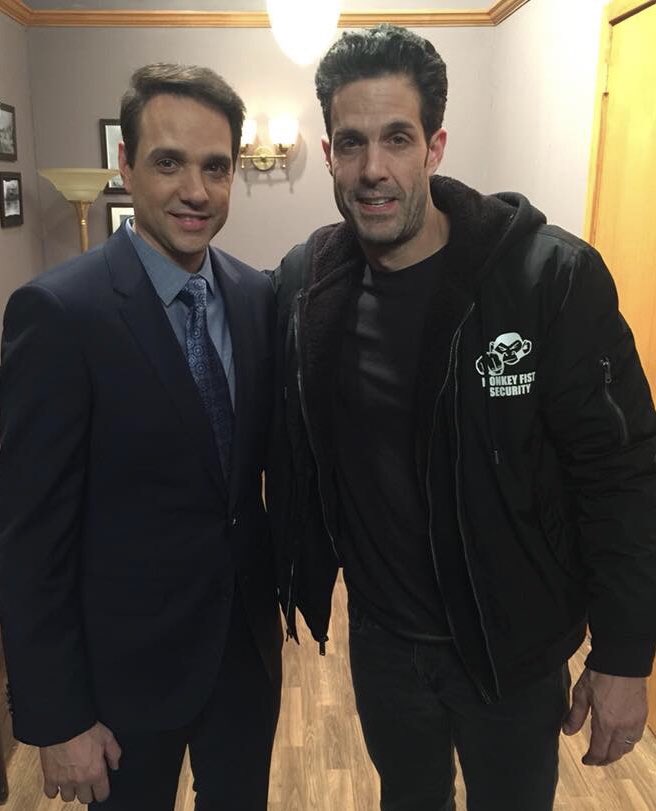 JimmyinBoston's tweet photo. Here is that infamous pic @mycorreale @SebastianComedy and @djlouwitzki spoke about on the cast...
You know the one with Ralph Macchio & Petey who looks like a melted candle with a suspect left thumb!
#MeltedCandle
#DickThumbs
#CraneKick
#TheOutsidersIsBetter https://t.co/GaGOeMjKnW