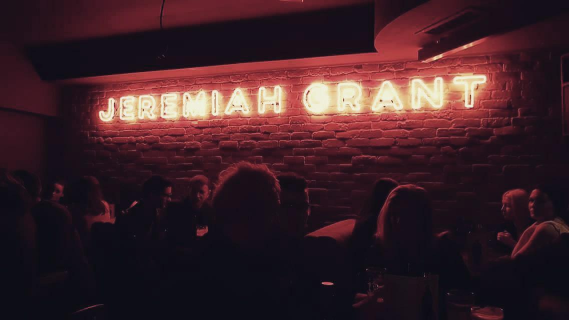 Sunday at 9pm we have Acoustic Roots hosted by Bill Harney where local musicians do what they do best in a very relaxed environment. If you can play an instrument make sure to come along and lend a hand! 🎸🎷🎤
#jeremiahgrant #highwayman  #laois #music #livemusic #cocktails