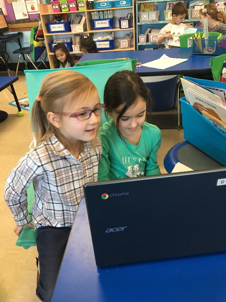 WES_LibraryIMC's tweet photo. Mrs Voights gr1 kids used @Flipgrid to practice and record their books in different voices. What a great job they did! #futurereadylibs #weslibrary @wantaghel @WantaghSchools @WSDLiteracy @Mrs_J_Zimmer https://t.co/haiNOBZeTJ