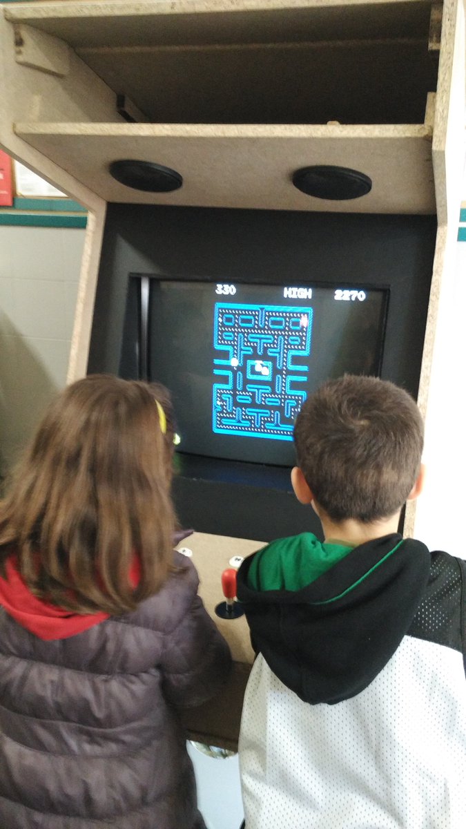 jpuigdellivol's tweet image. Molt content de veure l'ENGINY, ESFORÇ i MOTIVACIÓ dels de 1r Batxi de l'@epiasabadell: #collaboració  #electrònica #informàtica #fusteria #compres #proveïdors

*** Un #ARCADE dissenyat i construït des de ZERO ***

Despertant VOCACIONS!
#AprèniConviu