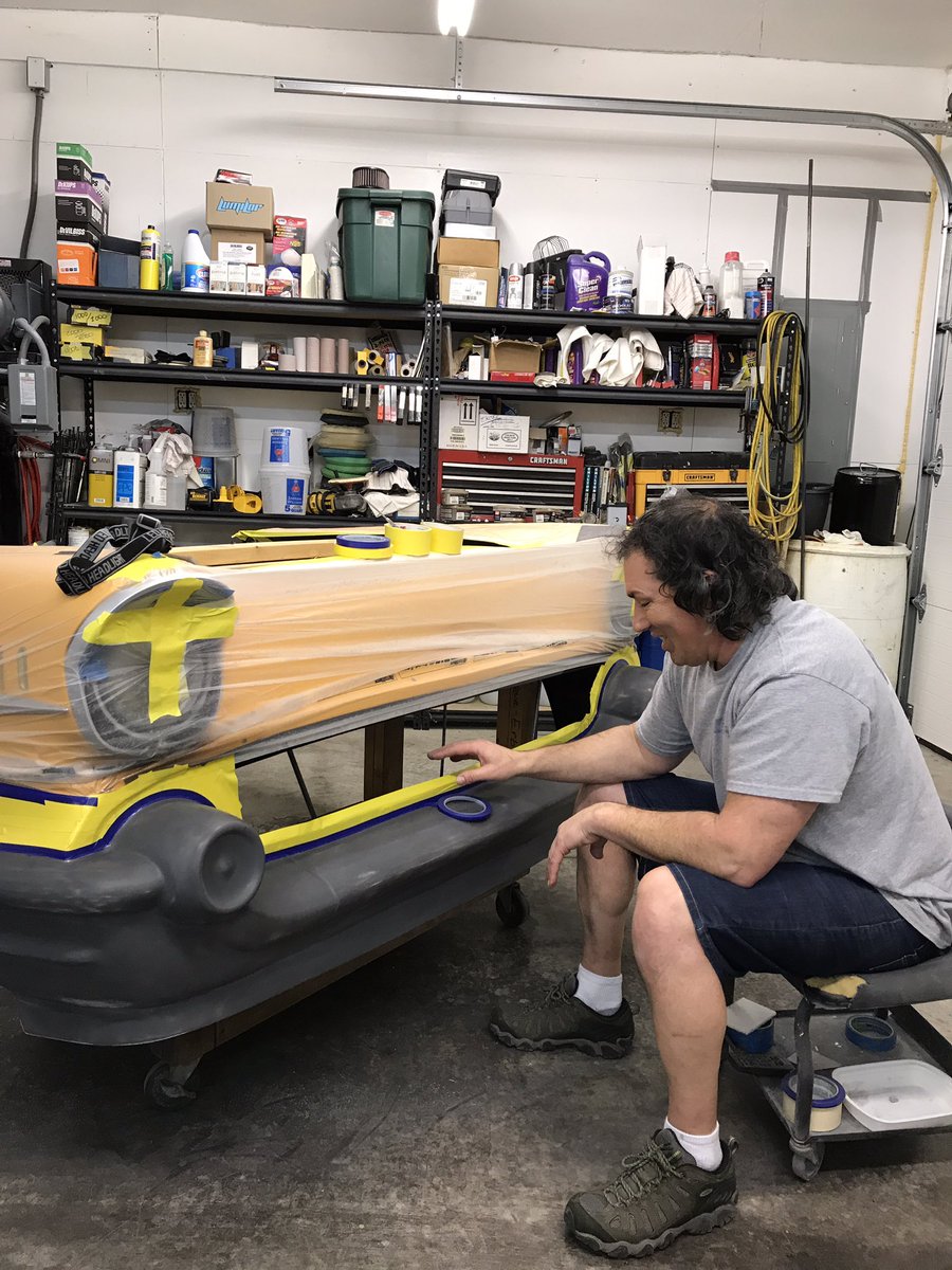 Liquid3DDesign's tweet photo. Readying @LutzRaceCars for some chrome! #Liquid3DDesign #Cosmichrome https://t.co/OkcnrVT0zA