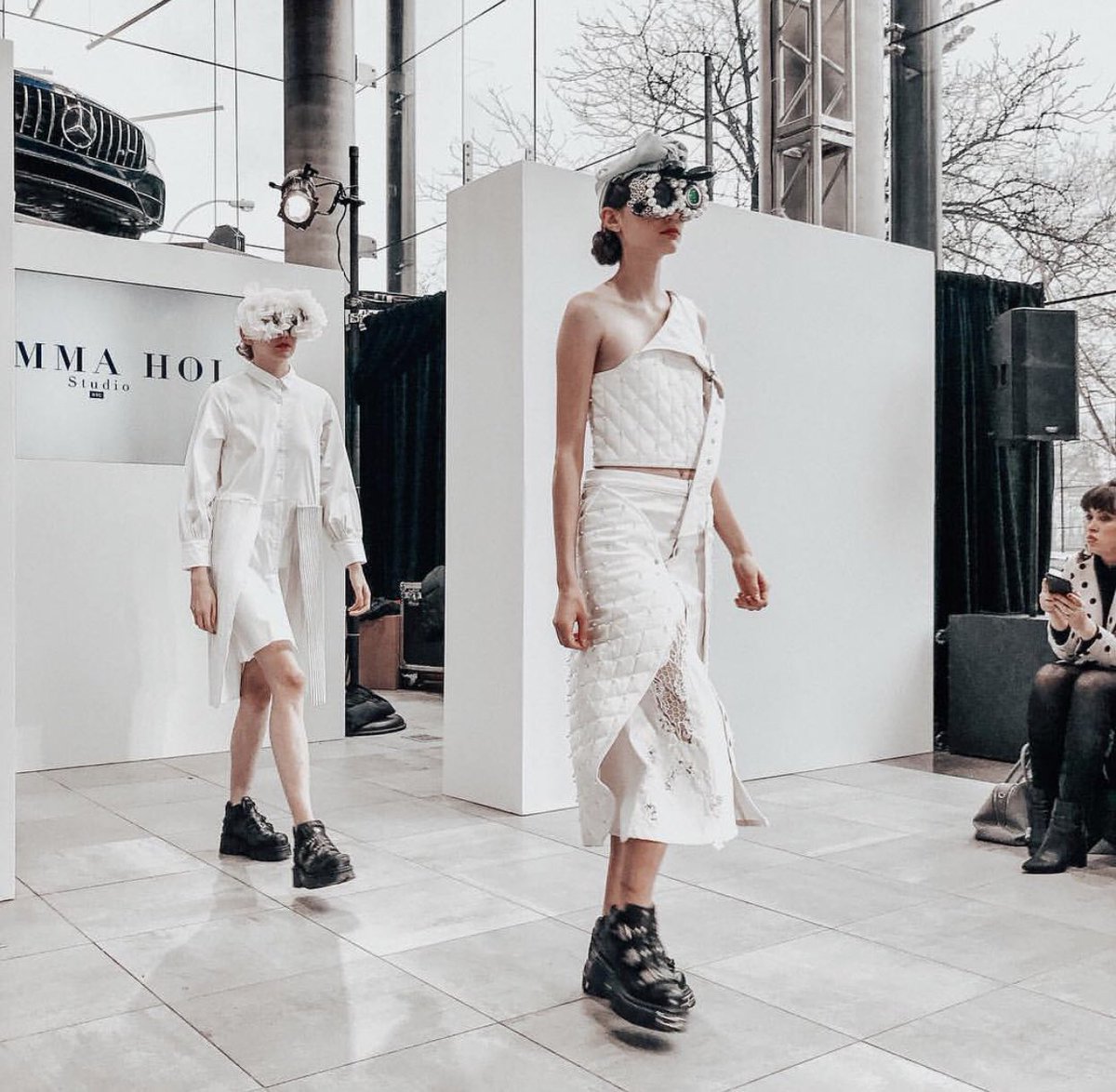 GFWshows's tweet photo. Gemma Hoi Fall/Winter 2018 #gemmahoi @BoF @FashionWeek @wwd https://t.co/uepGMwoBwJ