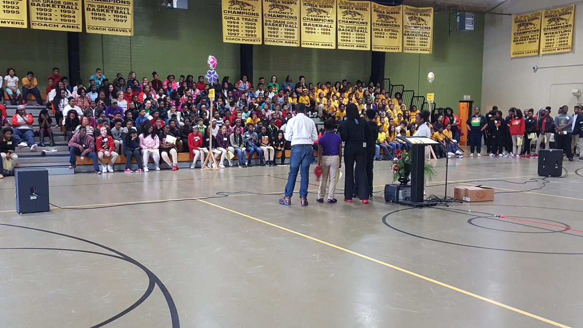 cbridley's tweet photo. Smooth Move was held at Appling Middle School! Fifth graders from Bernd, MLK, and Burdell-Hunt had a chance to experience middle school. Kudos to next year's new principal, Dr. Griffin-Stewart for sharing this experience with us. #VIP, #BCSD, #APPLINGMIDDLESCHOOL, #PROUDPRINCIPAL https://t.co/r0vO4IgiTv