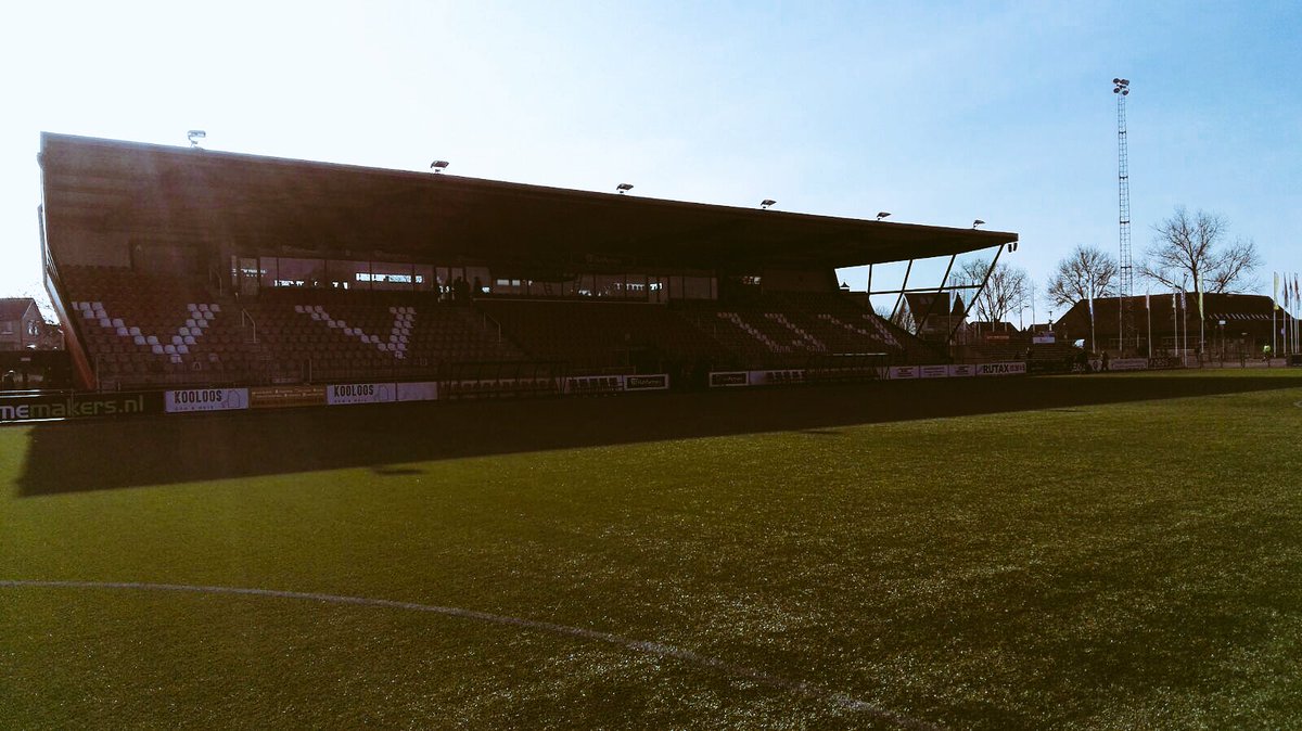 VVIJV's tweet photo. ☀️ | Fantastisch voetbalweer op De Westmaat. Over een klein uurtje start hier #ijslie. Twijfel je nog? Pak snel de fiets! Tot zo!

🔁 RT als je er bij bent! https://t.co/41cIgCOaMR