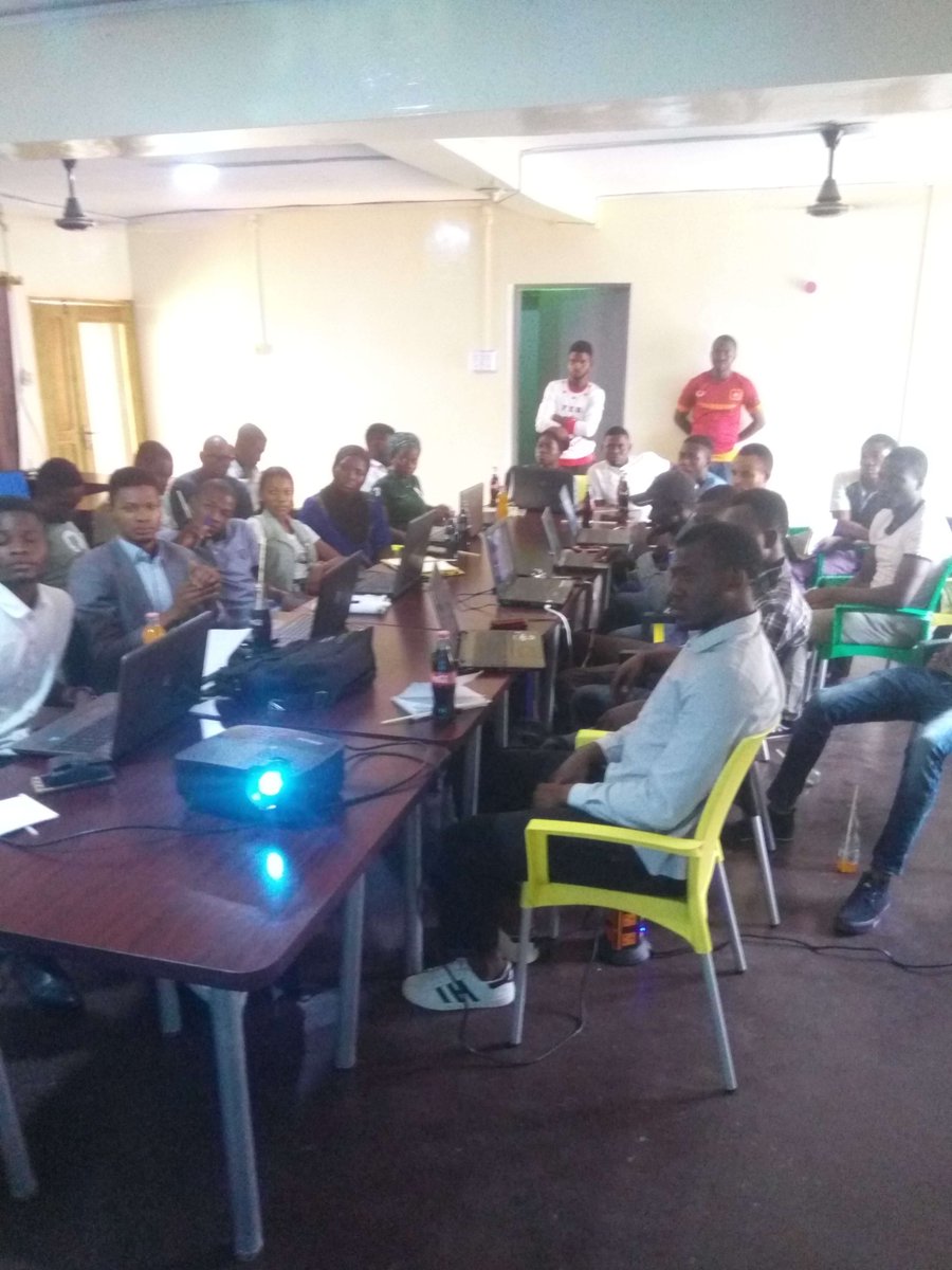 muftyoftech's tweet photo. How fantastic would it be to have your own site created by yourself?
We were live at #CodeSquadLLC introducing the power of #Wordpress
#IlorinWordPressMeetup
#IlorinWordpress
#CodeSquadHQ
#ilorindevelopers https://t.co/iTmN8qzq6B