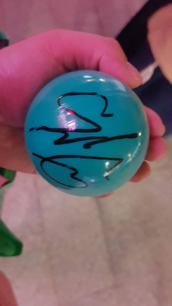 Exo 4everlove Sur Twitter Exo 4the Elyxion サインボール 譲 スホsuho サインボール 求 セフンsehunサインボール チェンジのみ 条件があってるファンさん ｄｍしてください よろしくお願いします Exo エクソ スホ Suho T Co Rr3v1nkom5