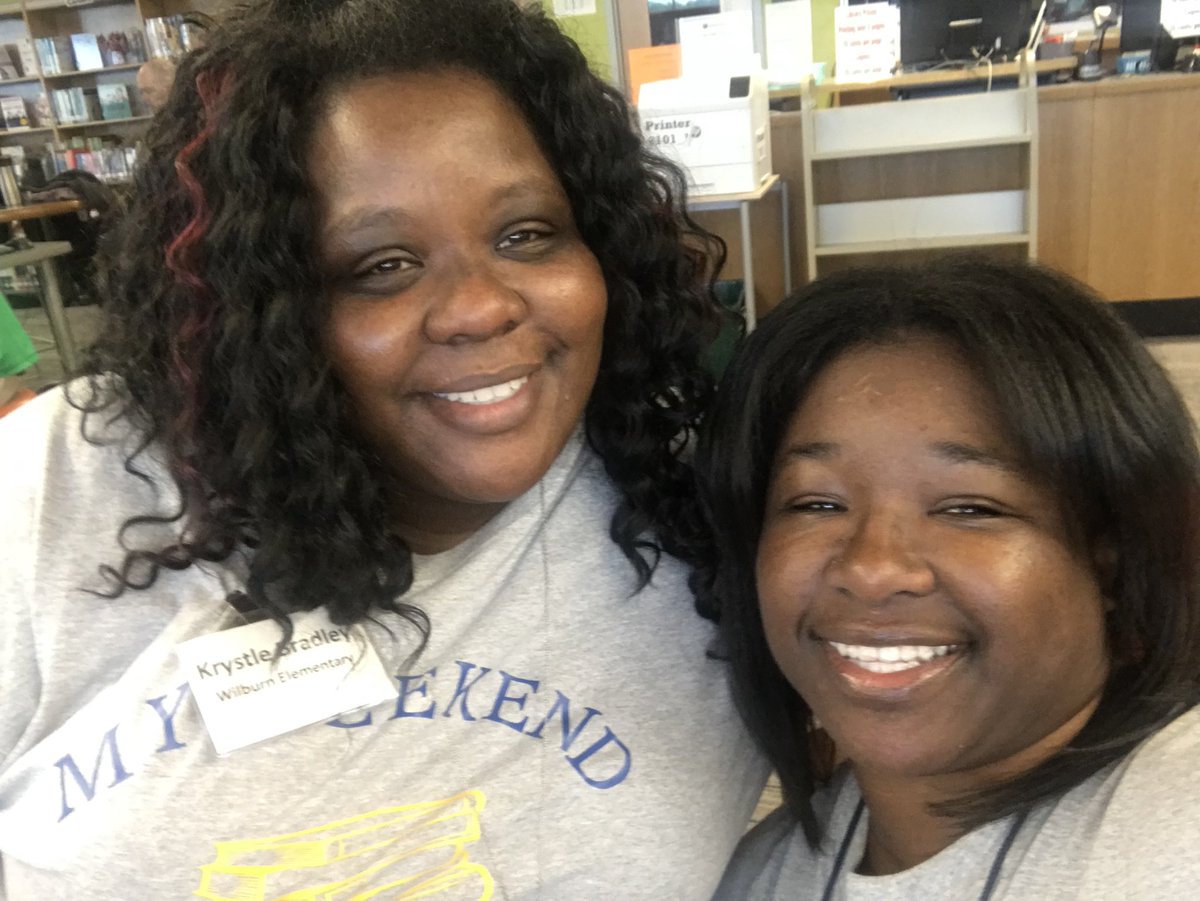 RhondaCBradley's tweet photo. We grew up together, we teach together, we coach together❤️ my sister! #WakeBOB18 https://t.co/9zE44qVfTE