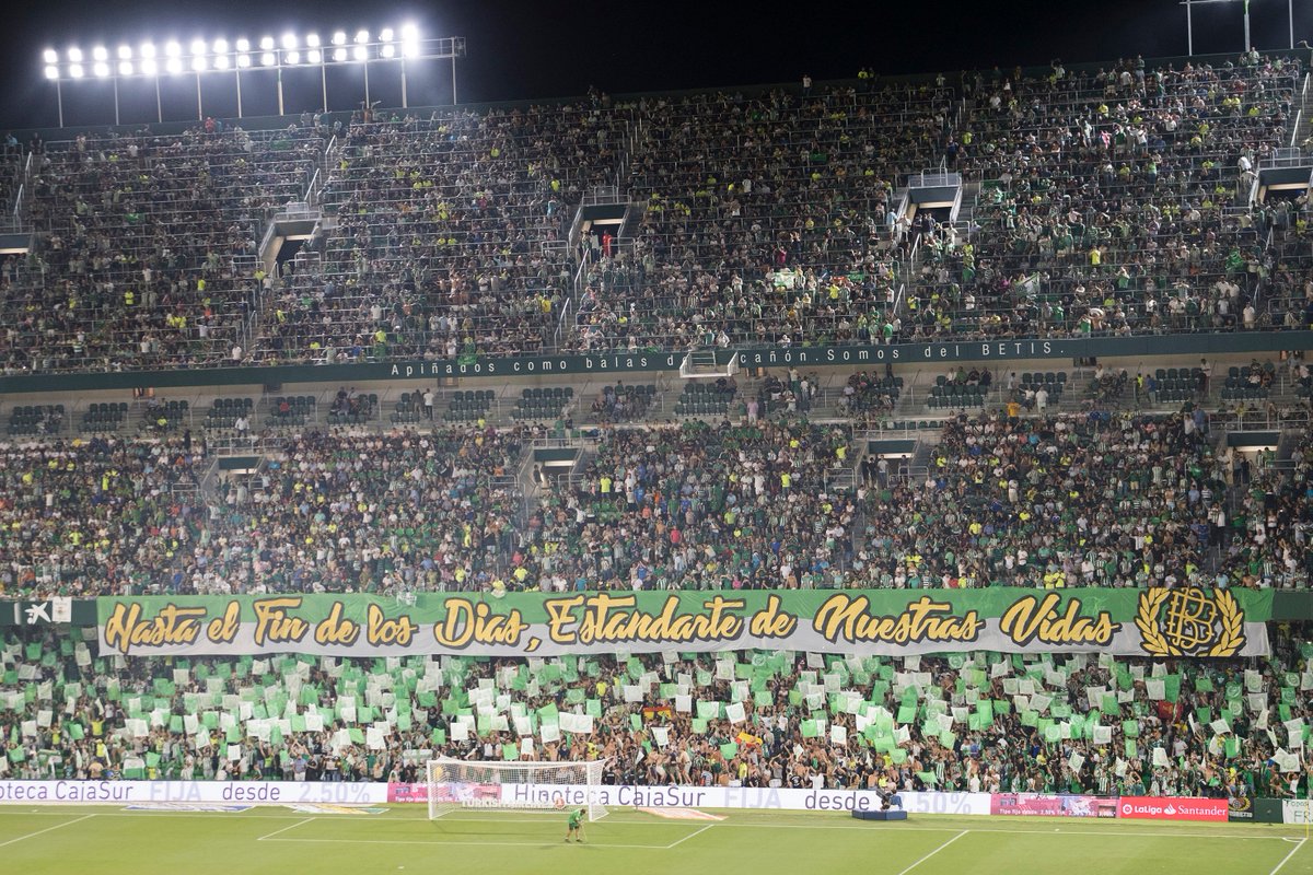 RealBetis's tweet photo. 💚💚💚💚

Somos del Betis. Luego, del Betis. Y por último, del Betis.

Nos vemos mañana en el templo. https://t.co/mOsL79oKD0
