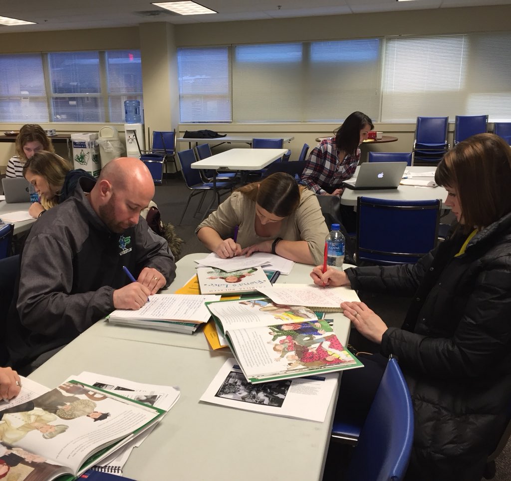 Hello winter break! Still thinking about this day with 4th grade writing pilot teachers, prepping for The Literary Essay unit using the fabulous Fiona’s Lace as a touchstone text. <a href="/SyracuseSchools/">Syracuse City School</a> <a href="/SCSDAcademics/">SCSD Academics</a> <a href="/syracuselatin/">Syracuse Latin</a> <a href="/SeymourRedW/">Seymour DualLanguage</a>  @DrWeeksElem <a href="/SalemHyde/">Salem Hyde</a> <a href="/HWSmithscsd/">HW Smith Prek-8</a>