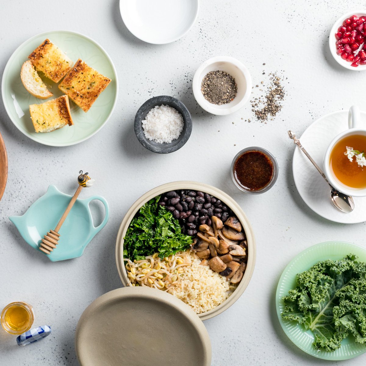 SproutGourmet's tweet photo. Detox days just got a lot more fun. Treat yourself to the ultimate vegan protein bowl with a cup of piping hot jasmine tea and end the week on a right note. 
Head to Zomato, Swiggy or Scootsy and order now!

#Sprout #SproutMumbai #OrderOnline #FarmFresh #FarmToFork #Weekend https://t.co/RWlmERzCMB