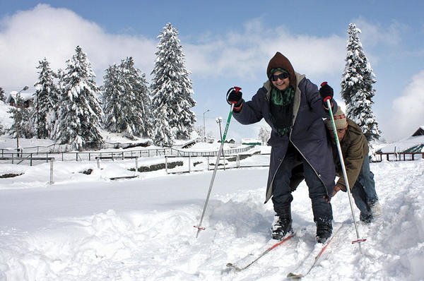 KASHMIR_LADAKH's tweet photo. Malaysia to kashmir; very useful blog post for your travels from #malaysia #KualaLumpur to srinagar kashmir|https://t.co/ZjaTwG8Lch| #linkback #retweet https://t.co/GBUngTjWAz