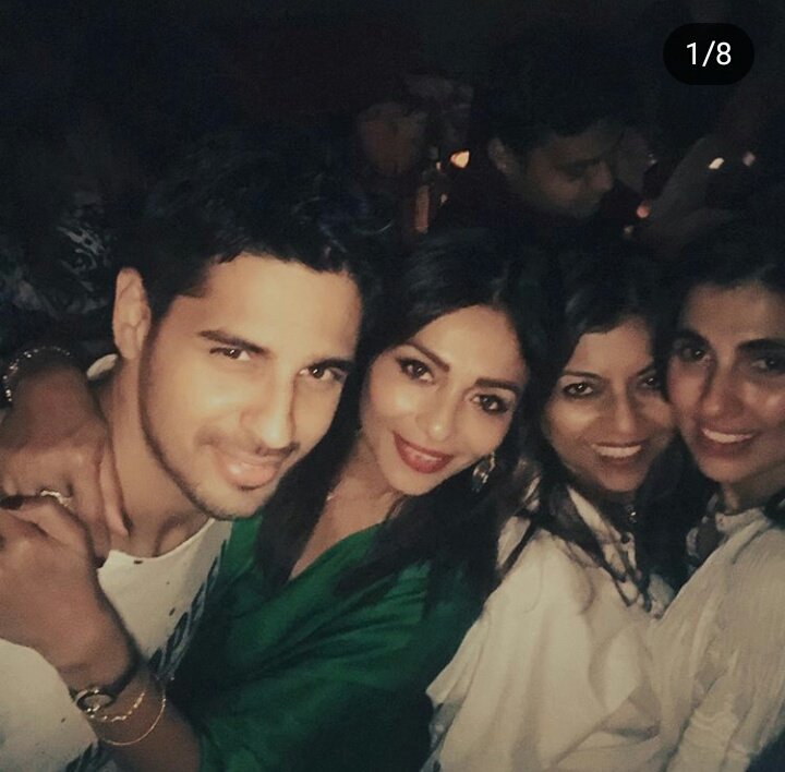 SidUpdates's tweet photo. Pic : @S1dharthM at his friend Prerna's birthday party last night ❤ https://t.co/EQtFRkU09V