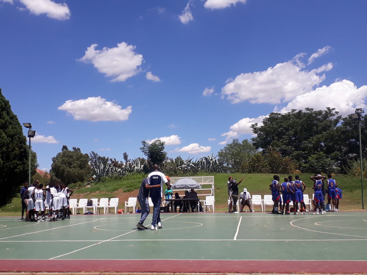 BBallMagSA's tweet photo. INTERNATIONAL SCHOOL OF SOUTH AFRICA VS ROYAL BAFOKENG.
ISSA U16 34 V RBS U16 59
ISSA U19 65 V RBS U16 62 https://t.co/hKeoGKTBT8