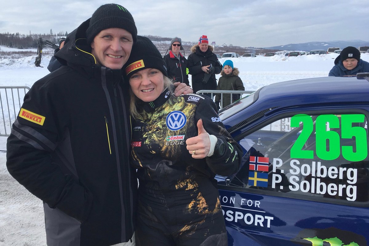 What a fun weekend! We didn't manage to win <a href="/RallySweden/">Rally Sweden</a> Historic overall, but won our class and 2nd overall so got to be happy with that 👍🏼 fantastic to have Pernilla with me too, and to see all the fans out on stage! 😃