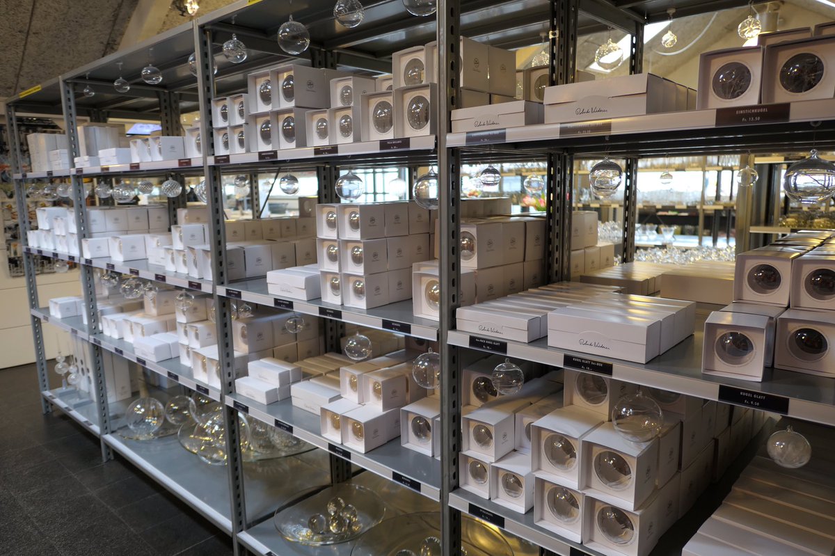 BabaSteinemann's tweet image. Im Rahmen unserer @SVPch Fraktionssitzung im schönen Kanton Nidwalden durften wir die tolle KMU-Firma #Glasi in #Hergiswil besuchen.