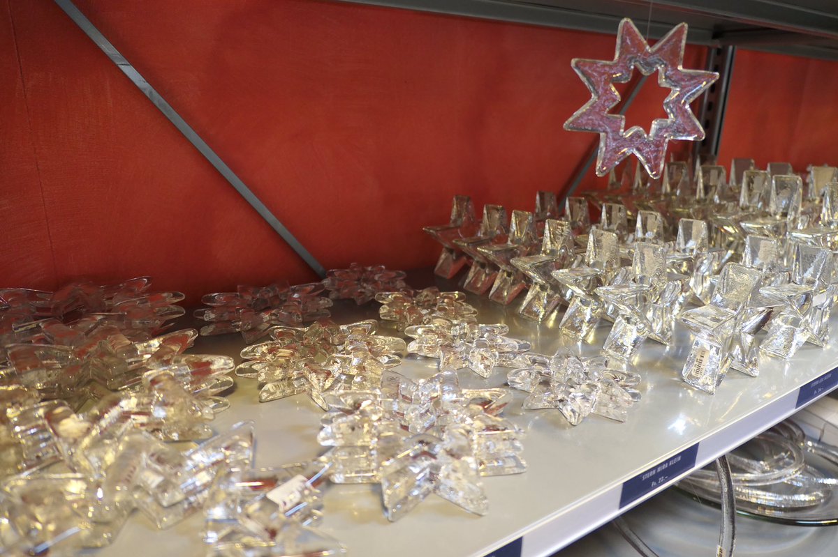 BabaSteinemann's tweet image. Im Rahmen unserer @SVPch Fraktionssitzung im schönen Kanton Nidwalden durften wir die tolle KMU-Firma #Glasi in #Hergiswil besuchen.