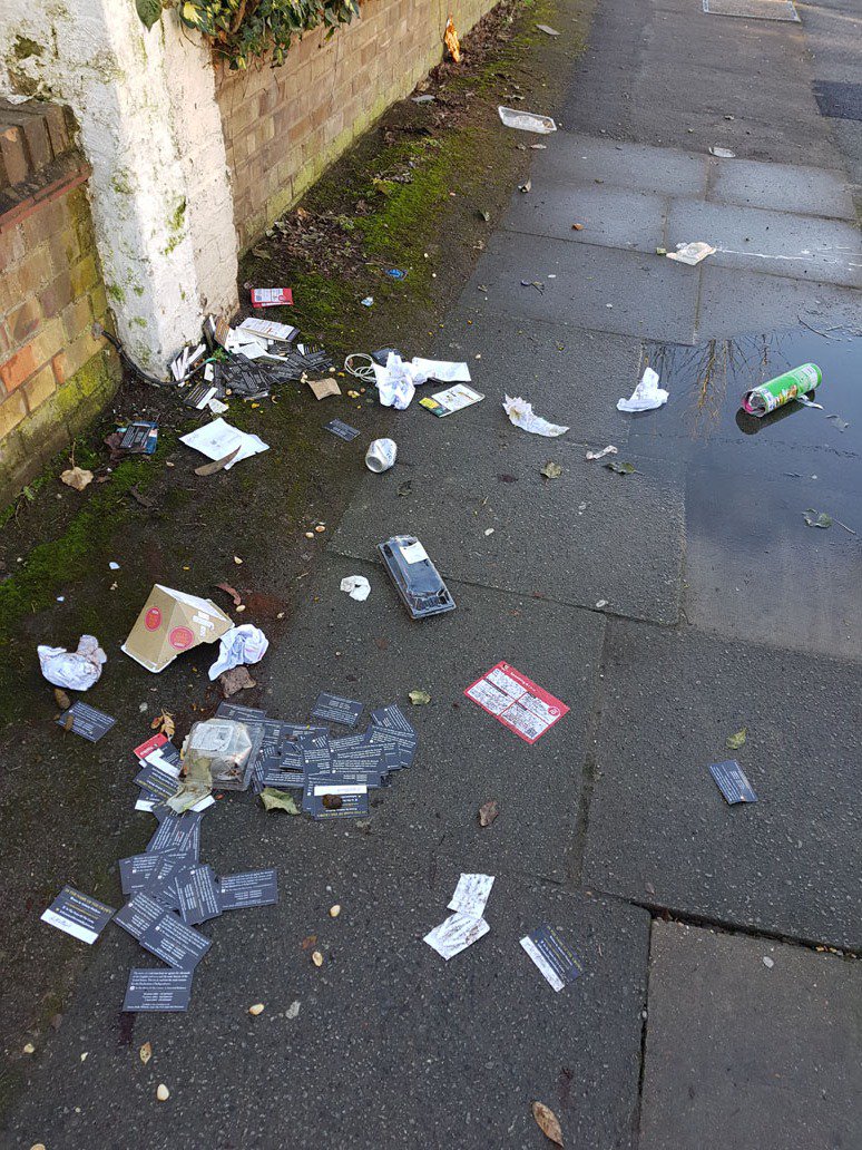 davmhod's tweet photo. #muckymerton  Effra Road. Reported https://t.co/mmJa0PnlZf