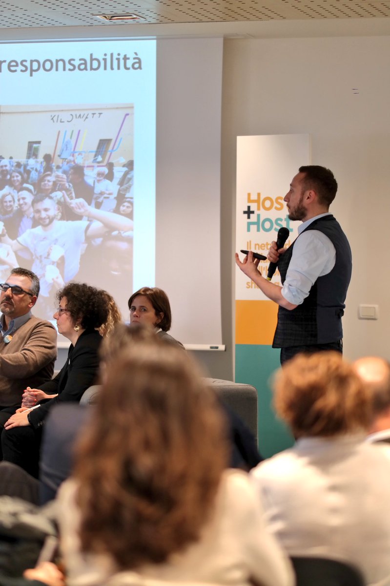 HostpiuHost's tweet photo. Gianni, Antonella, Mauro, Marzia, Giorgio. Le storie delle nostre community arrivano da Milano, Firenze, Bologna, Roma, Palermo. Host+Host le connette, perché anche la politica, finalmente, le ascolti #hostpiùhost #homesharing https://t.co/BUXhvWeyWT