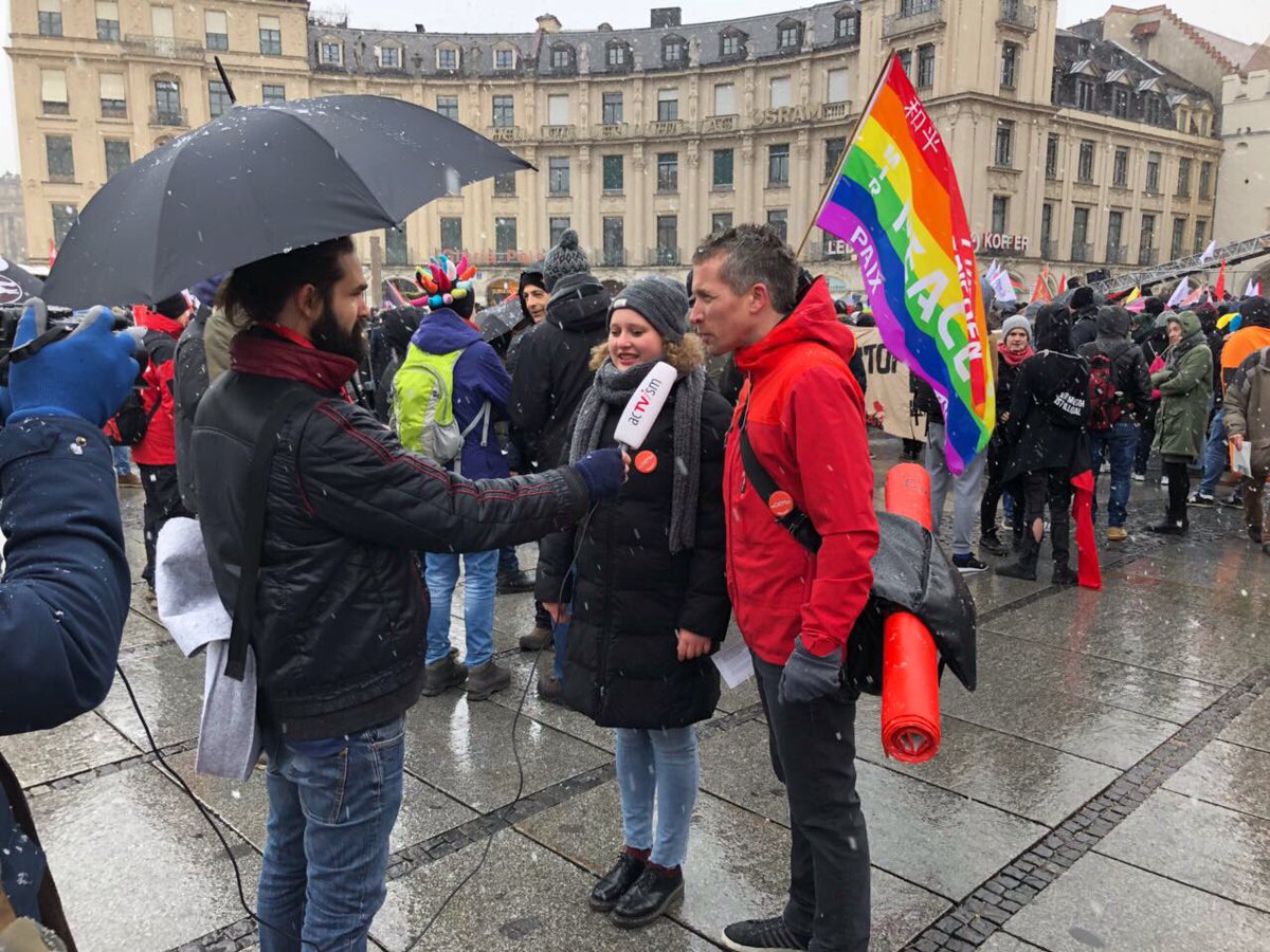 che_elisa_'s tweet photo. Tom and me from @DiEM_25 speaking about the necessity of #constructivedisobedience @ #nosiko. Protest isn't enough, no protest neither https://t.co/UKPthOj2wT