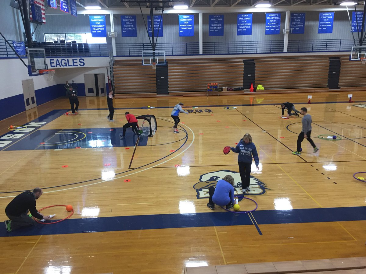 IAHPERD's tweet photo. Kelly Zerby @tall_kelly of the “Fab 4” kicking off Northern District #IAHPERD Spring Workshop @JudsonTeacherEd https://t.co/BG1nTMx3zy
