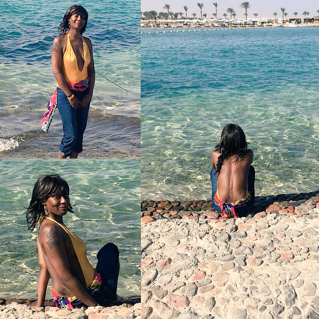 My last day in the sun☀️🏖🌞 the sea 🌊 was so clean!! #egypt is a beautiful country and very big!! On my return #October #hurguda #plazaresort #plazahotel #uk #london #actress #writer #director #etc #abroad 🇬🇧👙🥗🍹