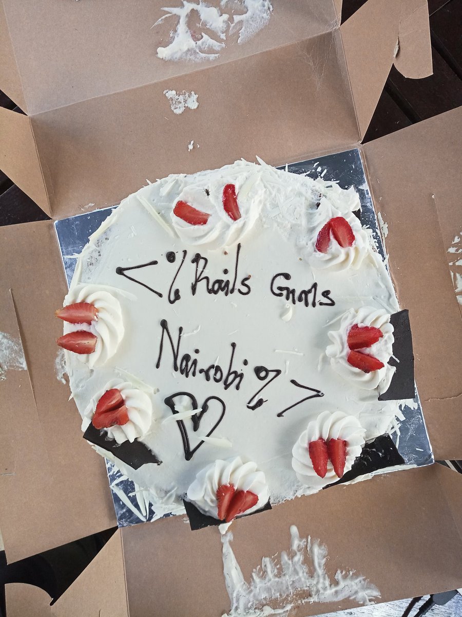 RailsGirlsnbo's tweet photo. Cake yuuuummie #megacoding #RailsGirlsNairobi https://t.co/MgiD2RHLgd