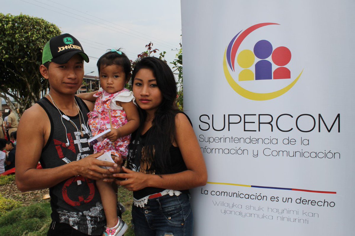 En el marco del 27 aniversario de emancipación política de la  Orquídea de la Amazonía, cantón El Pangui, la Superintendencia de  Comunicación brindó información y asesoría a sus habitantes sobre la Ley  Orgánica de Comunicación (LOC), a través del Punto de Atención  Ciudadana.