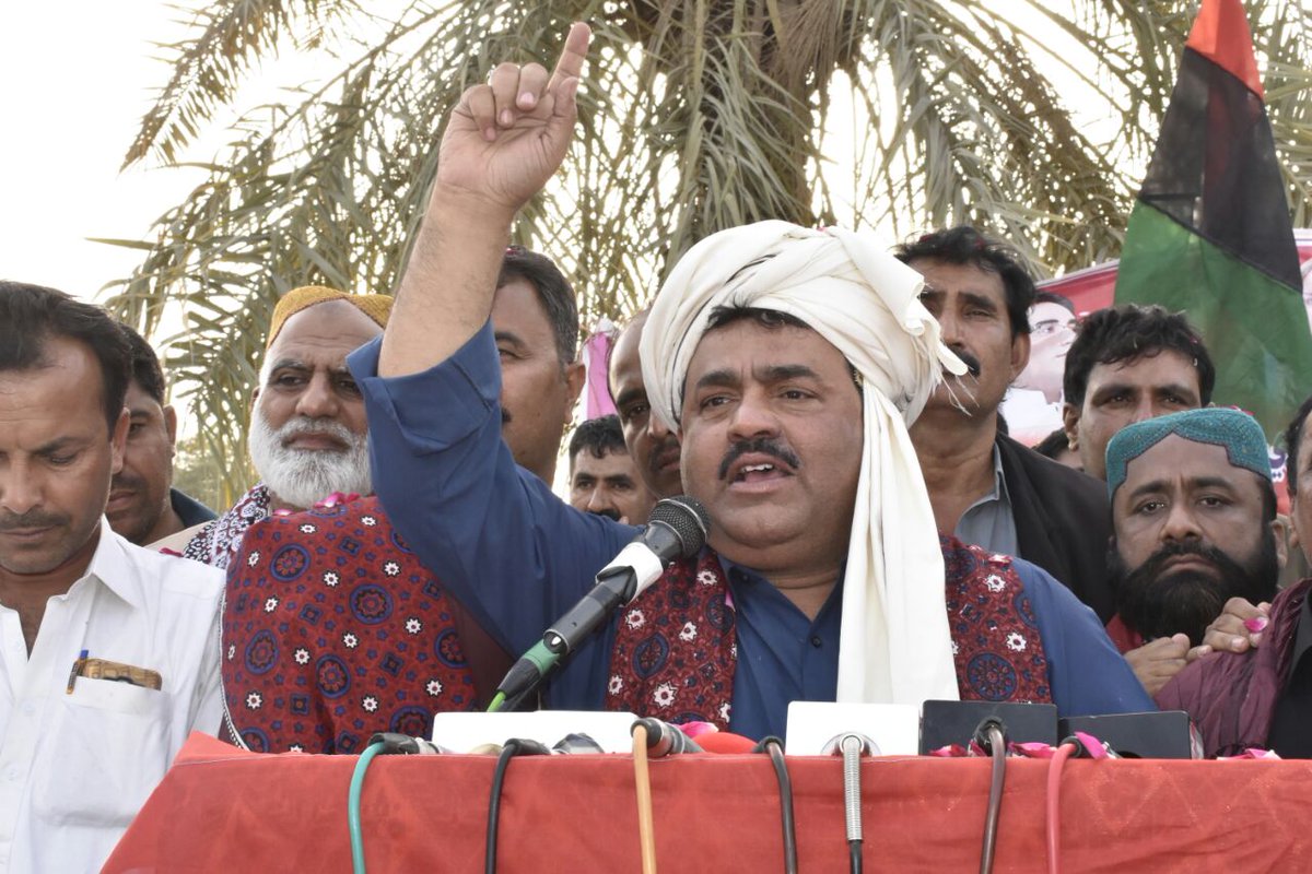 LaLaMuneer33's tweet photo. #ThankewKhairpur
#KhairpurBhuttoka

ضلع خیرپور بھٹو کے نعروں سے گھونج اٹھا 
خیرپور  کی عوام کی ایک ہی آواز ہمارا لیڈر کیسا ہو  نواب علی وسان  جیسا ہو خیرپور کی عوام نے ثابت کردیا کے خیرپور ضلع آج بھی بھٹو کا ہے 

@BBhuttoZardari @NawabAliWassan @Fida_Wassan @NadeemWassan4 https://t.co/2usbfThz3u