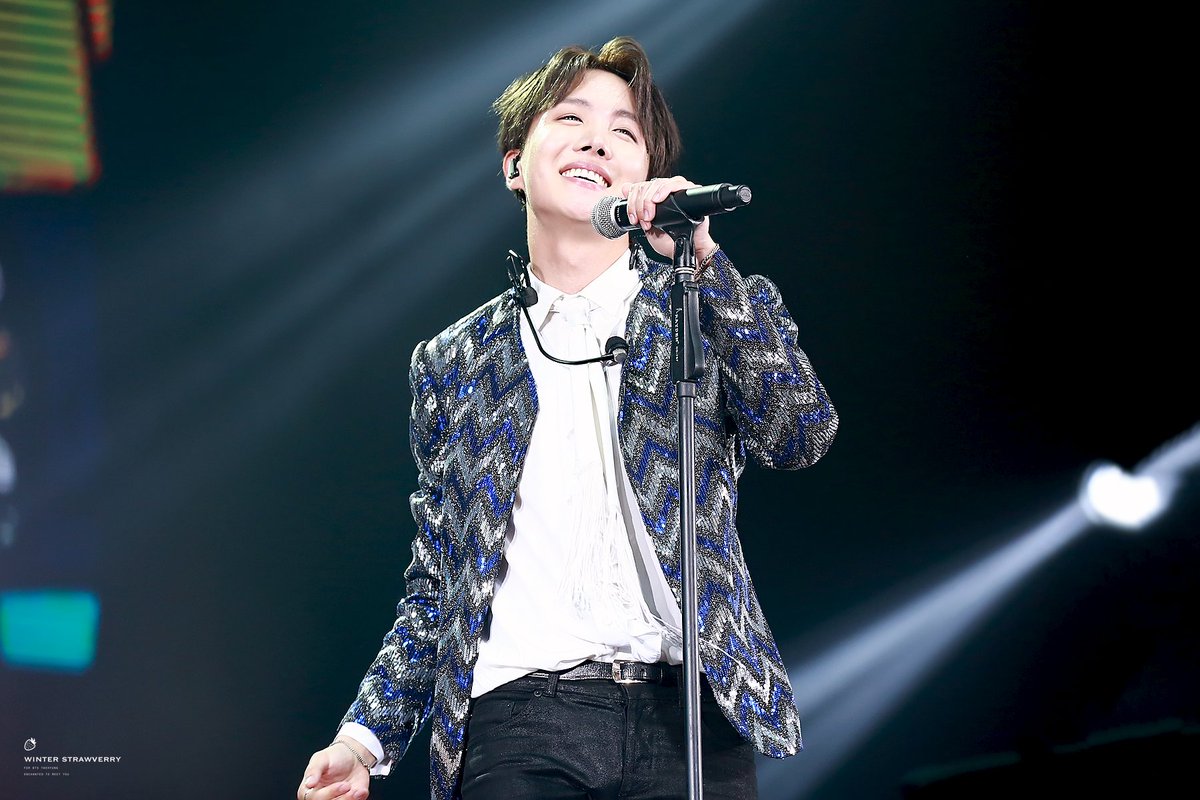 wangcoco97's tweet photo. #호비생일ᄎᄏ #HAPPYJHOPEDAY
#GoldenHobiDay
#희망이_있는곳엔_반드시_호석이_있네
홉이오빠 생일축하해요~
 @BTS_twt https://t.co/CqRShPPUDZ