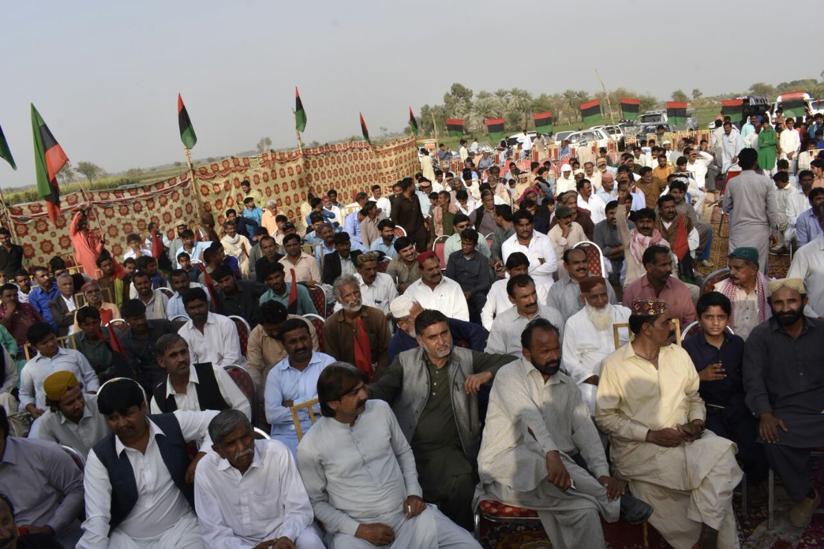LaLaMuneer33's tweet photo. #ThankewKhairpur
#KhairpurBhuttoka

ضلع خیرپور بھٹو کے نعروں سے گھونج اٹھا 
خیرپور  کی عوام کی ایک ہی آواز ہمارا لیڈر کیسا ہو  نواب علی وسان  جیسا ہو خیرپور کی عوام نے ثابت کردیا کے خیرپور ضلع آج بھی بھٹو کا ہے 

@BBhuttoZardari @NawabAliWassan @Fida_Wassan @NadeemWassan4 https://t.co/2usbfThz3u