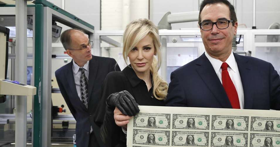 fight_4change's tweet photo. It's a total myth that the Trump tax cuts are benefitting workers. https://t.co/FnLmbPIFhl https://t.co/RuBaKkpVS4