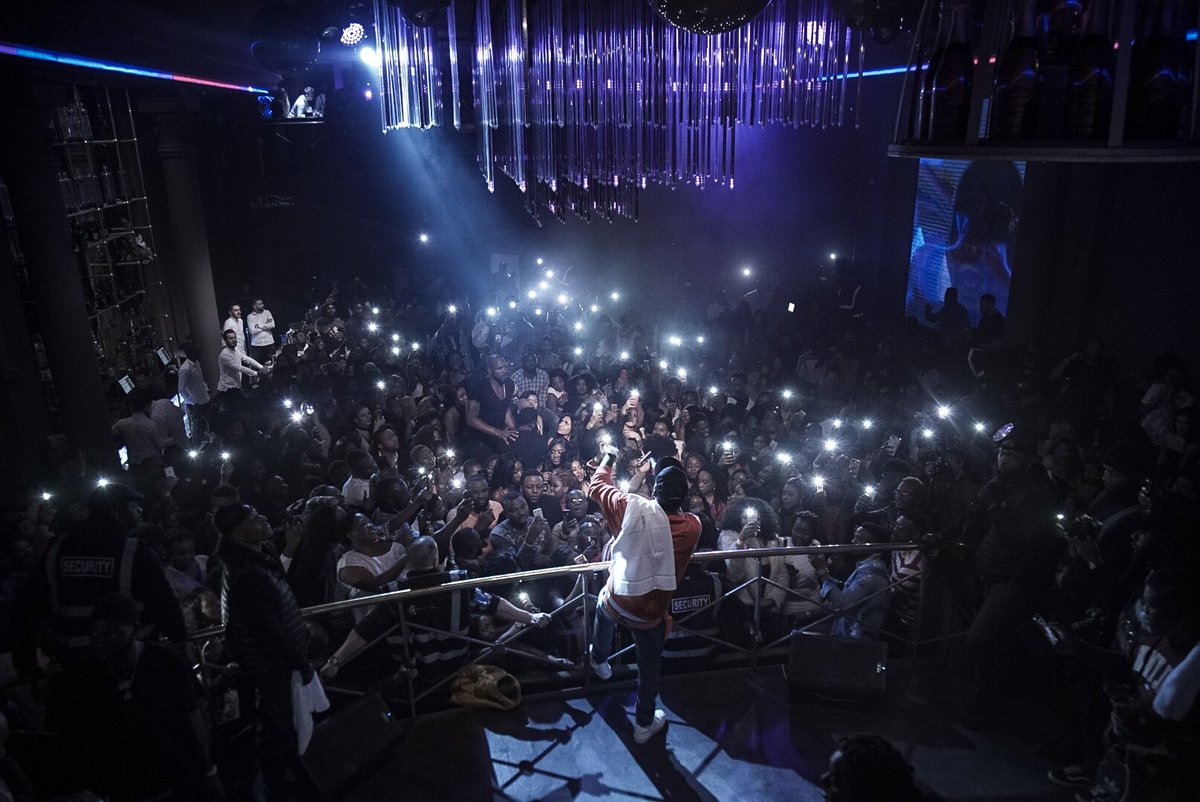davido's tweet photo. Manchester ❤️❤️!! https://t.co/ImfcCJP7R4