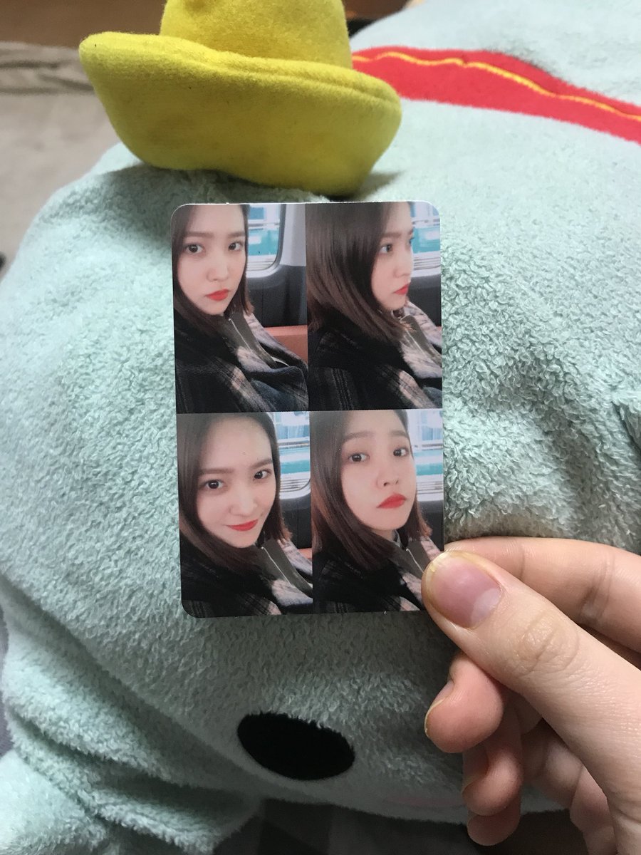 queenjoy97's tweet photo. @RV_Photocard__ 

저: 아크케 예리, 피카부 4컷 예리 
😇: 같은 앨범으로 조이, 아이린, 슬기 아무거나 

#레드벨벳포카 #레벨포카 #레드벨벳포카교환 #레벨포카교환 https://t.co/SqRSjw7hDy
