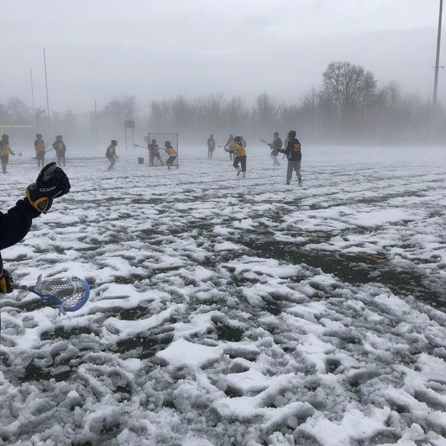 mittenstatelax's tweet photo. #Repost @sienaheightslax
・・・
No days off. #ShuLax #WinterIsHere https://t.co/ixpQ3DlWov