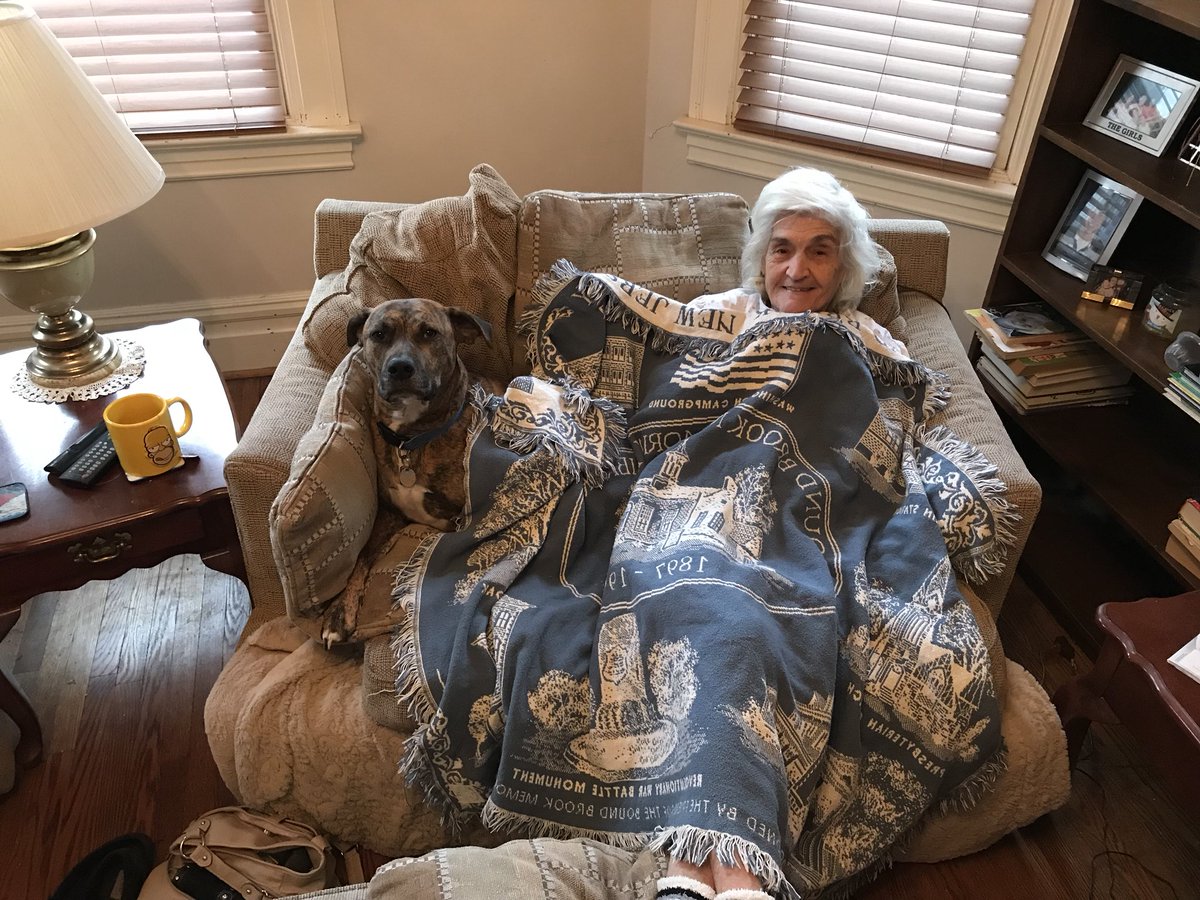 jacqrouss's tweet photo. My favorite human and favorite pup ❤️😩😭 https://t.co/U00ujZZdZg