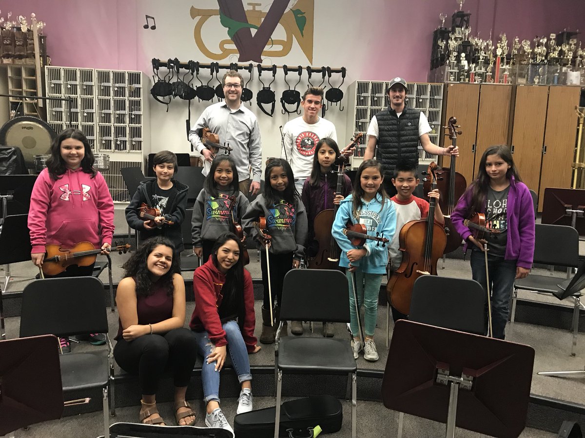 vhs_orchestra's tweet photo. Be sure to bring your 4th/5th grader(s)  to vintage on March 10th 9-10:15am for 4th and 10:45-12pm for 5th for our next string buddies session for free string instrument lessons with Mr.Alves and some vintage orchestra students! Follow for future dates and times🎶 https://t.co/yXZNuIwNTM