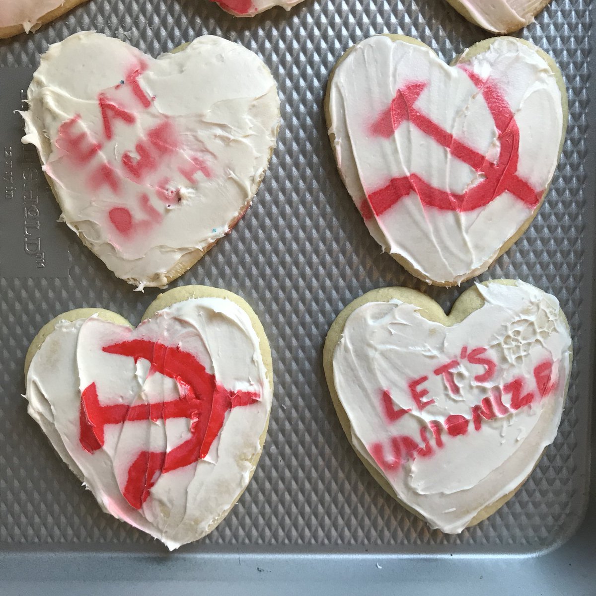 Videstellae's tweet image. The revolution is delicious. #DSAPeoplesProm