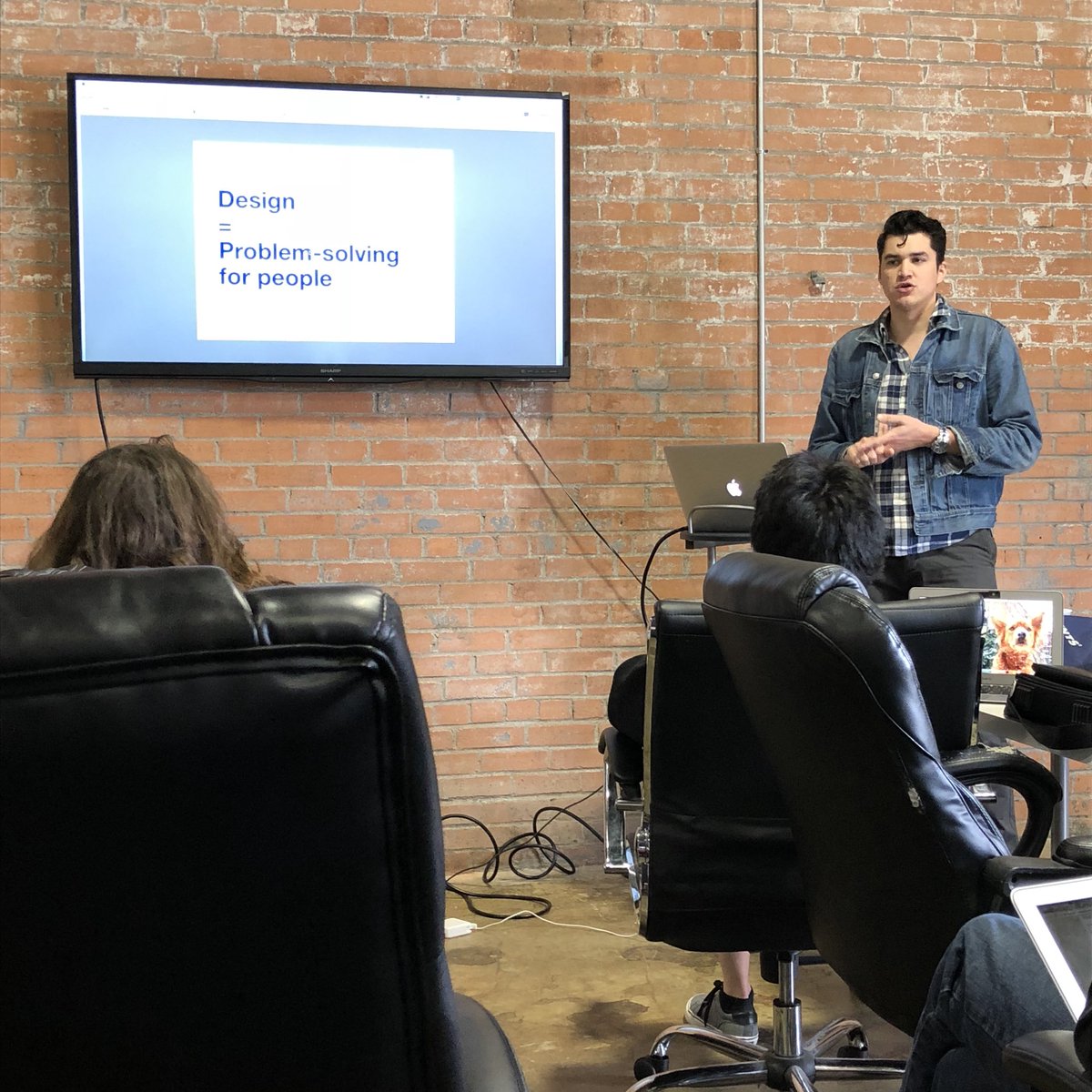 lifeblue's tweet photo. First up, we’ve got @MattCPotter (Sr. Art Director at @ansira) teaching an Intro to Design workshop for #CodeDayDFW! #design #CodeDay https://t.co/hqrlIK6MlQ