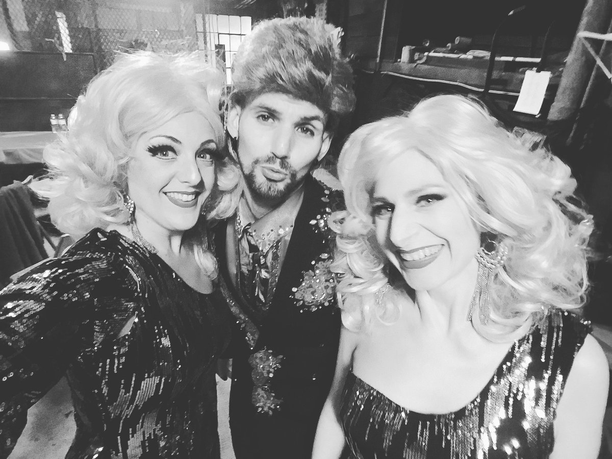 The Schlep Sisters tweet media