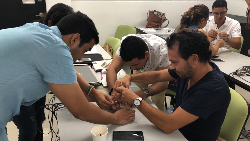 Alnuni2's tweet photo. #TheMarshmallows #Challenge !!! #PMP @PMOInformatica @PMIMadridSpain @pmicaribe @UNI_TECNOLOGICA https://t.co/PEjO7RQzeb