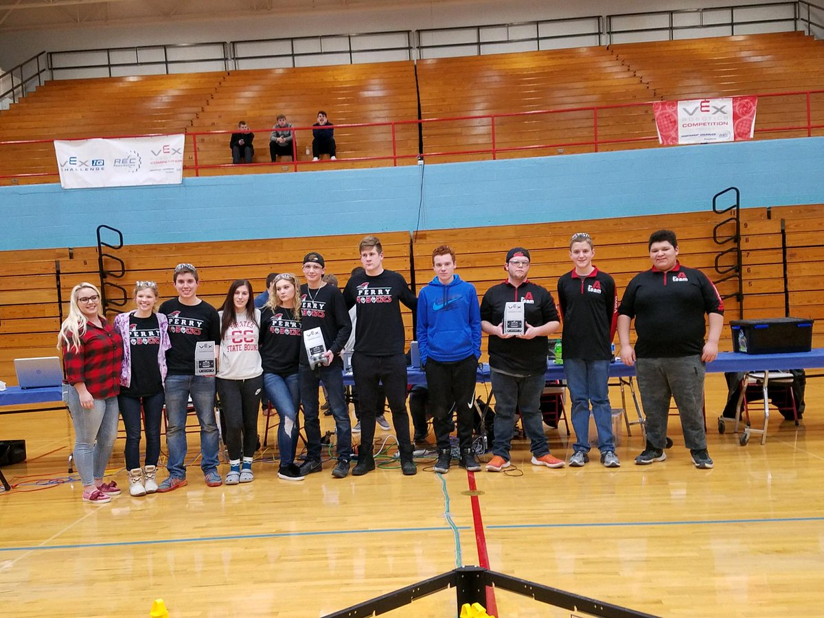 NU_Robotics's tweet photo. Congratulations to Tournament Champions at Ridgedale today...#6008a The A Team! And to #6008d @deltaforce6008d on winning the Design Award! #NUpride #omgrobots @NUHS_Principal https://t.co/aVwhJAE2nB