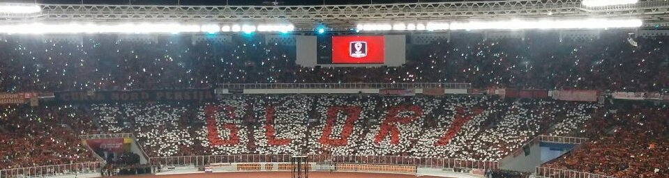 #GLORY <a href="/Persija_Jkt/">Persija Jakarta</a> , TERIMA KASIH SEMUA PEMAIN &amp; OFFICIAL SERTA MANAGEMENT.  TAK LUPA PULUHAN RIBU JAKMANIA ATAU SIMPATISAN PERSIJA JAKARTA!!! *sayang banget kalo ini jadi pertandingan pertama dan terakhir di gbk atau harus terusir lagi* #PersijaDay