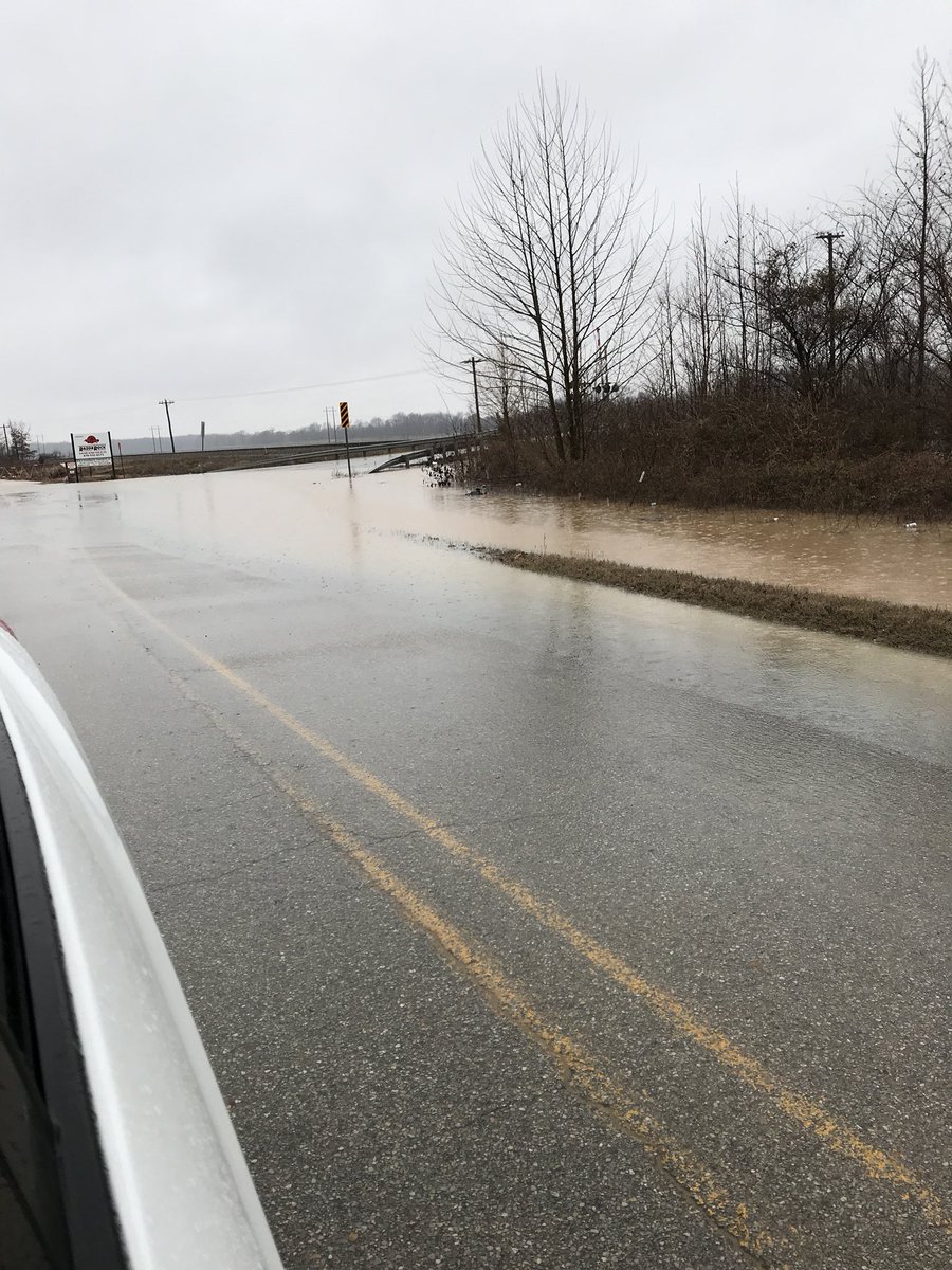 robinhooddaffy's tweet photo. @ryanvaughan Lacy Lane at Razor Rock in Jonesboro is under water https://t.co/qHfOS9kYD3